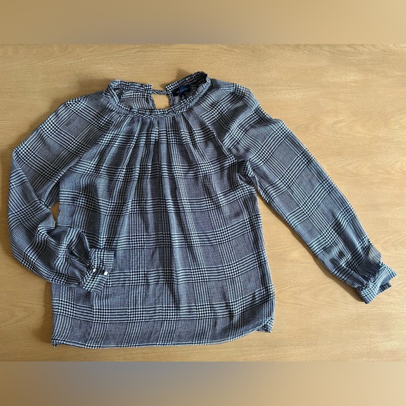 The Limited houndstooth sheer top - size M - Picture 2 of 7